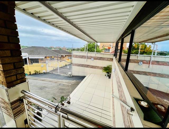 6 BEDROOM HOUSE FOR SALE IN MOORTON